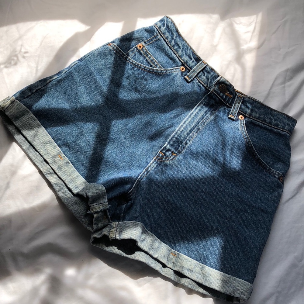 Levi’s denim mom shorts